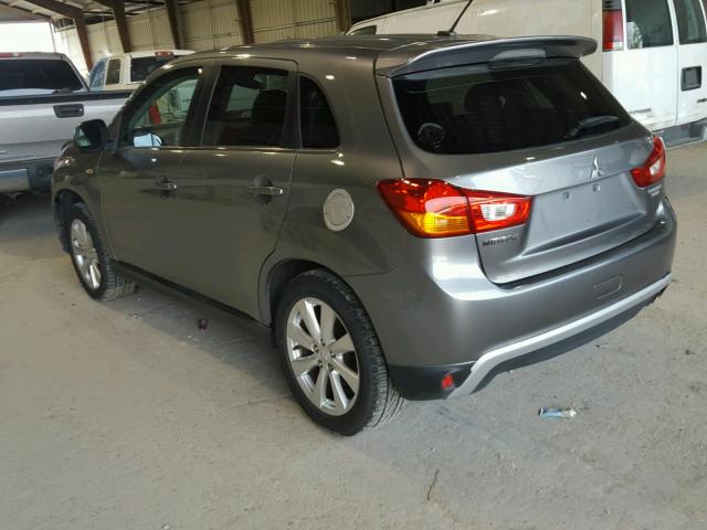 4A4AP4AUXDE006771 - 2013 MITSUBISHI OUTLANDER GRAY photo 3