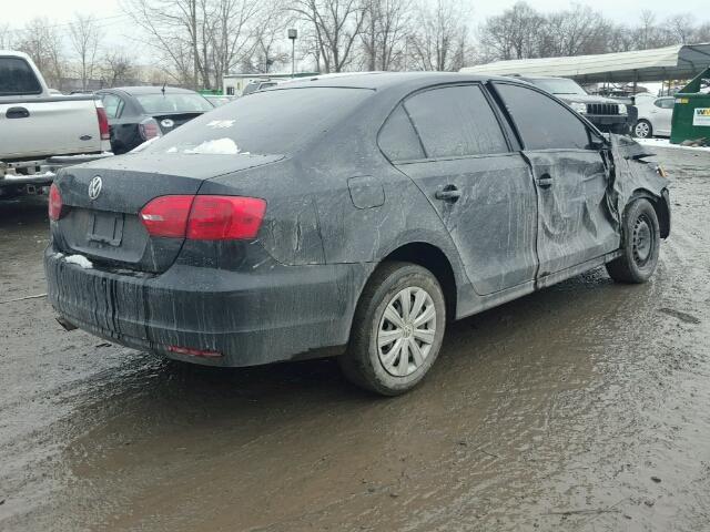 3VW1K7AJ2DM256431 - 2013 VOLKSWAGEN JETTA BASE 黑色 照片 4