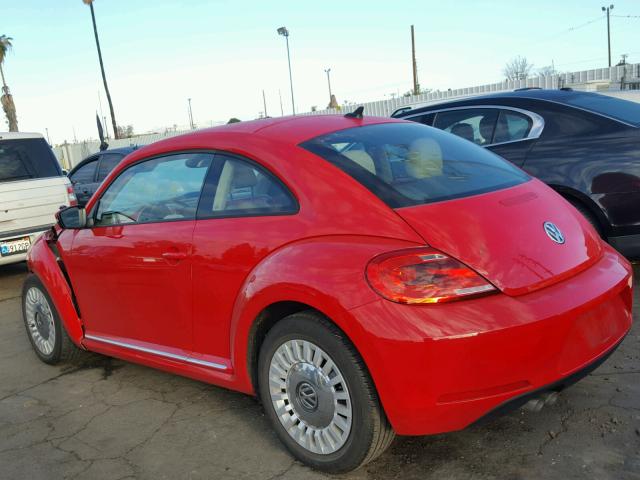 3VWJP7AT7EM609198 - 2014 VOLKSWAGEN BEETLE RED photo 3