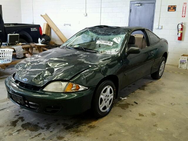 1G1JS124727324909 - 2002 CHEVROLET CAVALIER L GREEN photo 2