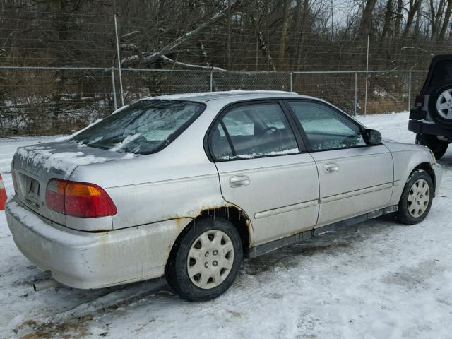 2HGEJ6618YH565269 - 2000 HONDA CIVIC BASE SILVER photo 4