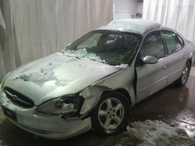 1FAFP53262G190113 - 2002 FORD TAURUS SE SILVER photo 2