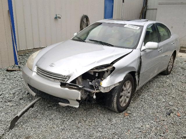 JTHBF30G220015901 - 2002 LEXUS ES 300 SILVER photo 2