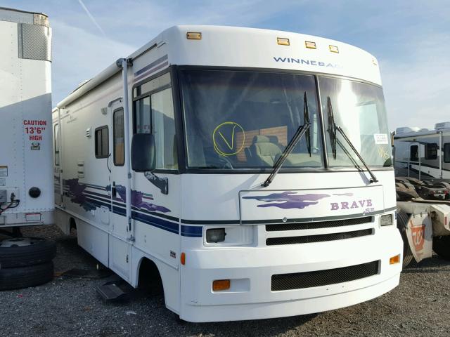 1GBJP37J0W3303226 - 1998 WINNEBAGO P30 WHITE photo 1