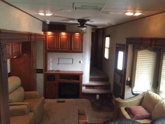 5SFBG3927CE247563 - 2012 HILL TRAVEL TWO TONE photo 5