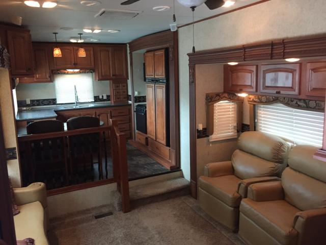 5SFBG3927CE247563 - 2012 HILL TRAVEL TWO TONE photo 8