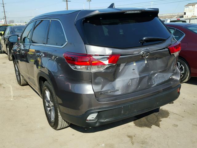 5TDKZRFH3HS514658 - 2017 TOYOTA HIGHLANDER GRAY photo 3