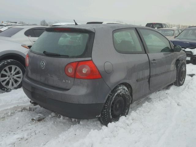 WVWBA71K79W050189 - 2009 VOLKSWAGEN RABBIT GRAY photo 4