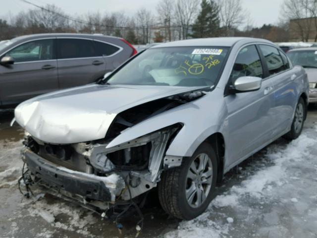 1HGCP2F40BA072376 - 2011 HONDA ACCORD LXP SILVER photo 2