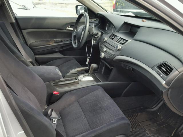 1HGCP2F40BA072376 - 2011 HONDA ACCORD LXP SILVER photo 5