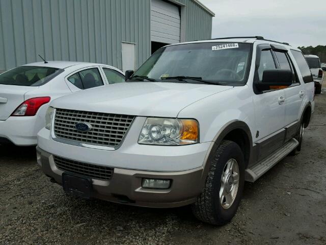 1FMFU18L14LB13037 - 2004 FORD EXPEDITION WHITE photo 2