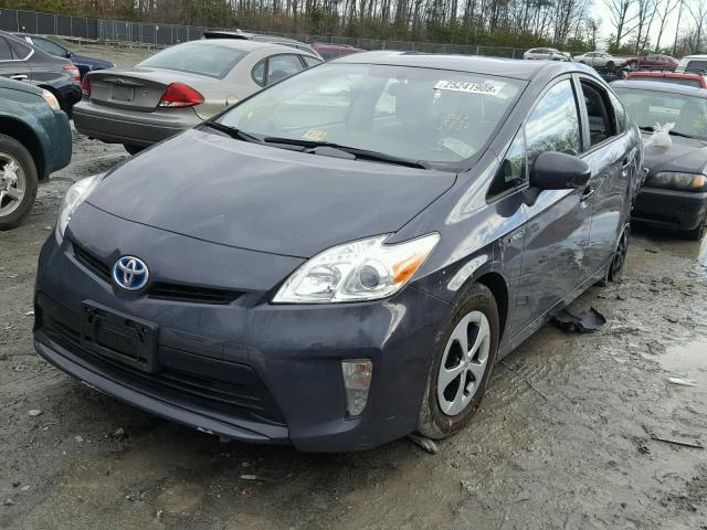 JTDKN3DU1D5572664 - 2013 TOYOTA PRIUS GRAY photo 2