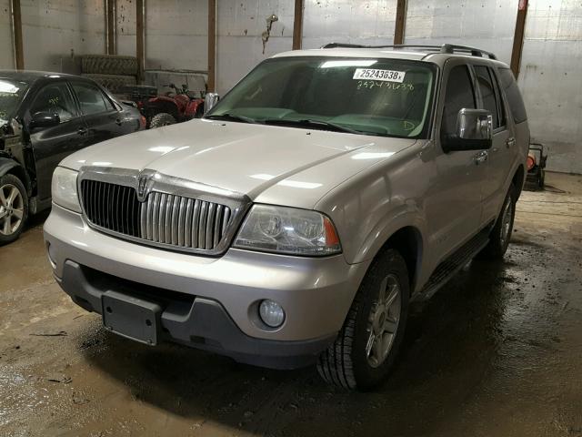 5LMEU78H43ZJ35004 - 2003 LINCOLN AVIATOR 银色 照片 2