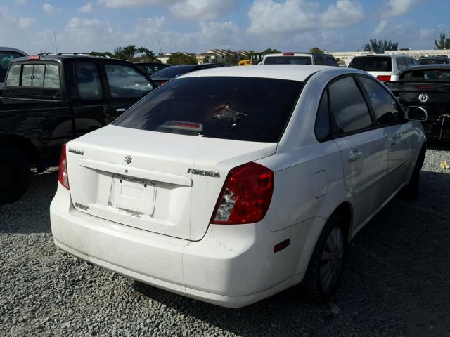 KL5JD56Z86K418952 - 2006 SUZUKI FORENZA WHITE photo 4