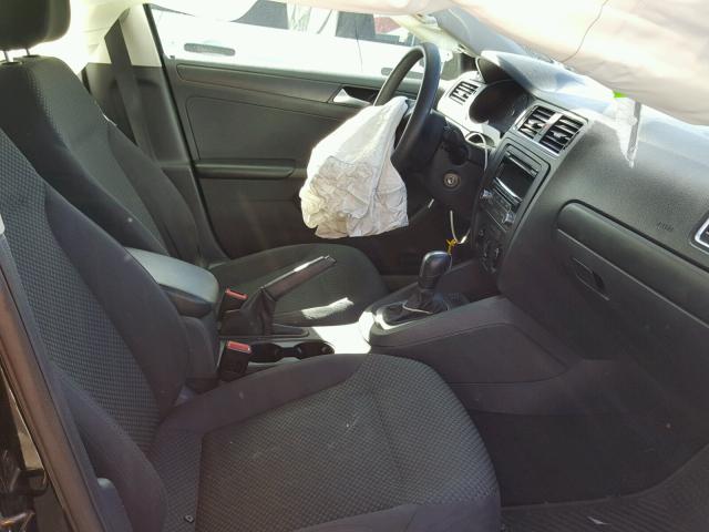 3VW2K7AJ8EM399681 - 2014 VOLKSWAGEN JETTA BASE 黑色 照片 5