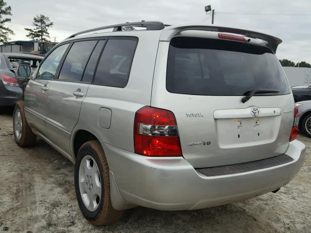 JTEEP21A050070024 - 2005 TOYOTA HIGHLANDER SILVER photo 3