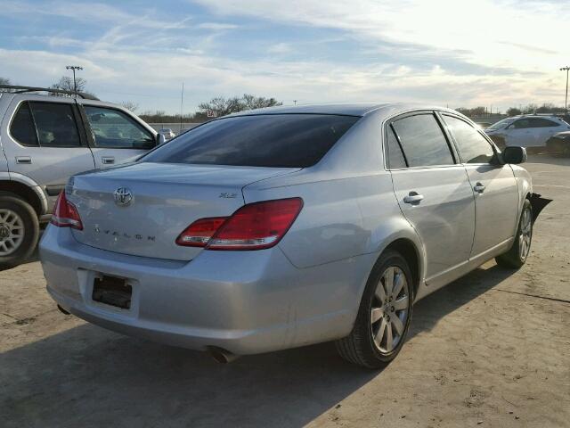 4T1BK36B17U222493 - 2007 TOYOTA AVALON XL SILVER photo 4