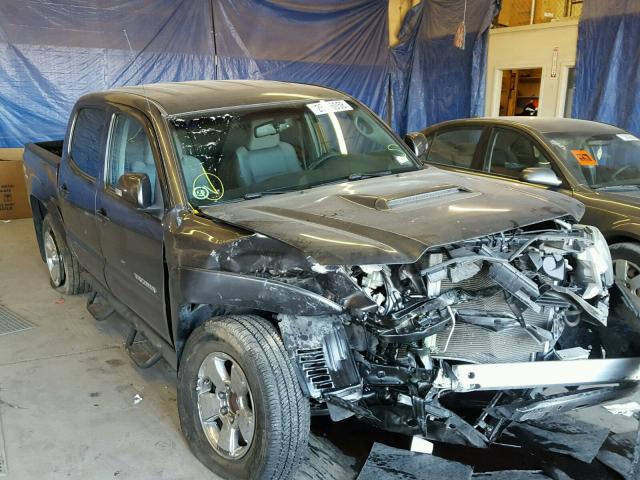 3TMJU4GN4DM146227 - 2013 TOYOTA TACOMA DOU CHARCOAL photo 1