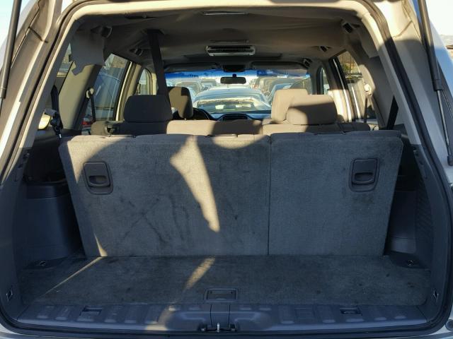 5FNYF28308B003957 - 2008 HONDA PILOT SE SILVER photo 9