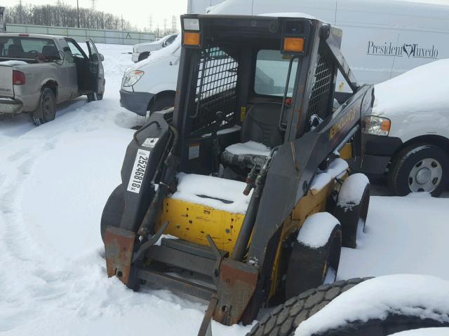 LMU017527 - 2000 NEWH BOBCAT YELLOW photo 2