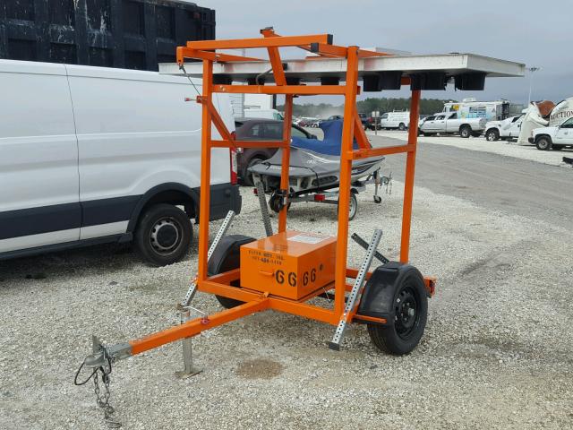 4NPU40817G5107277 - 2016 UTILITY TRAILER ORANGE photo 3