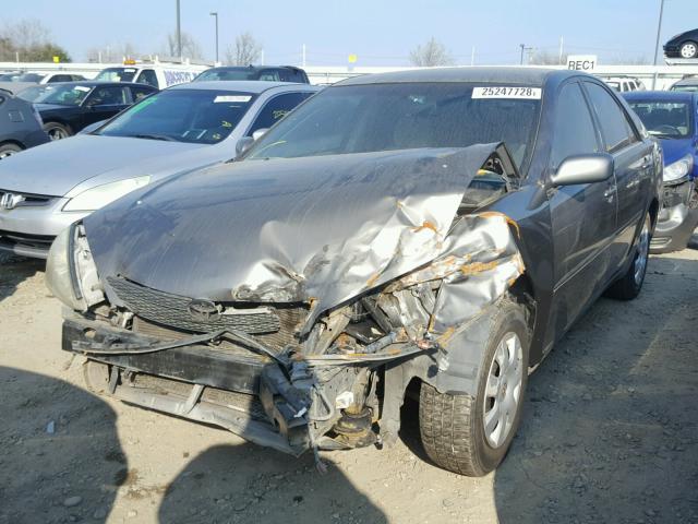 4T1BE32K93U647581 - 2003 TOYOTA CAMRY LE CHARCOAL photo 2