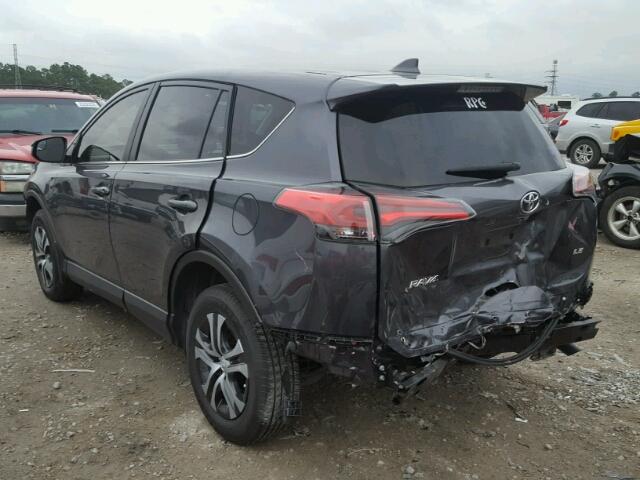 JTMZFREV3HJ140175 - 2017 TOYOTA RAV4 LE GRAY photo 3