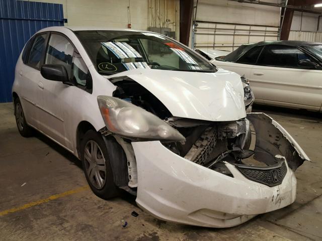 JHMGE88209S067444 - 2009 HONDA FIT WHITE photo 1