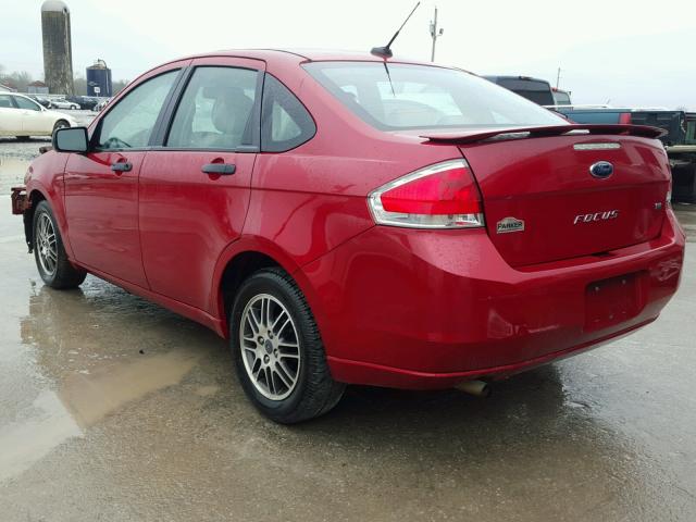 1FAHP3FN1BW124092 - 2011 FORD FOCUS SE RED photo 3