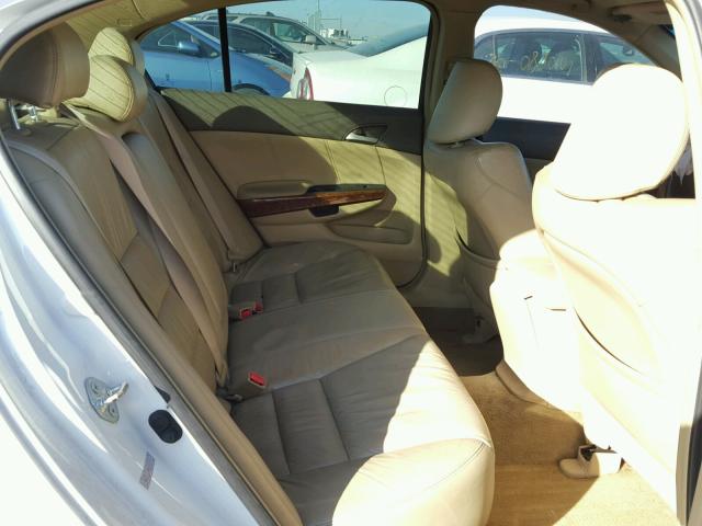 1HGCP36848A040614 - 2008 HONDA ACCORD EXL WHITE photo 6