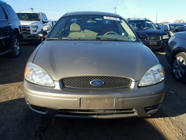 1FAFP53U36A228519 - 2006 FORD TAURUS SE TAN photo 9