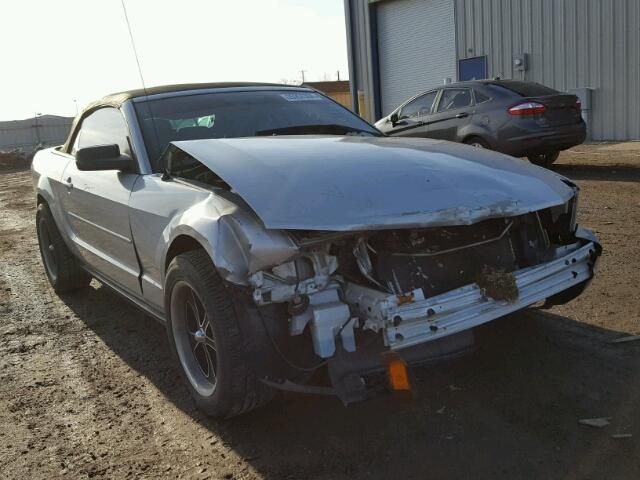 1ZVFT84N875327763 - 2007 FORD MUSTANG SILVER photo 1