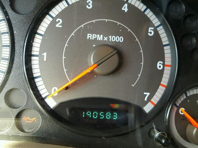 1J4GL48K07W626829 - 2007 JEEP LIBERTY SP GREEN photo 8