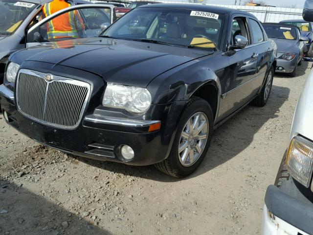 2C3LA63H47H658932 - 2007 CHRYSLER 300C BLACK photo 2