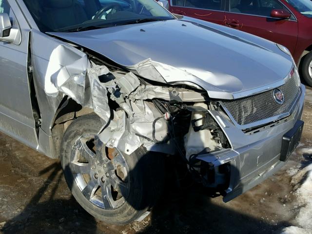 1GYEE63A880104403 - 2008 CADILLAC SRX SILVER photo 9