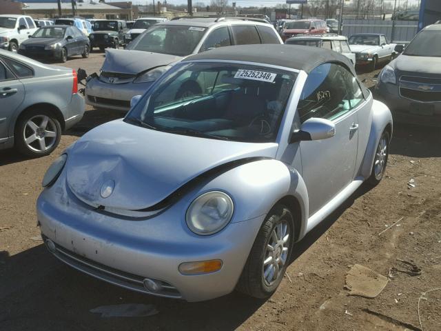 3VWCM31Y24M312716 - 2004 VOLKSWAGEN NEW BEETLE SILVER photo 2