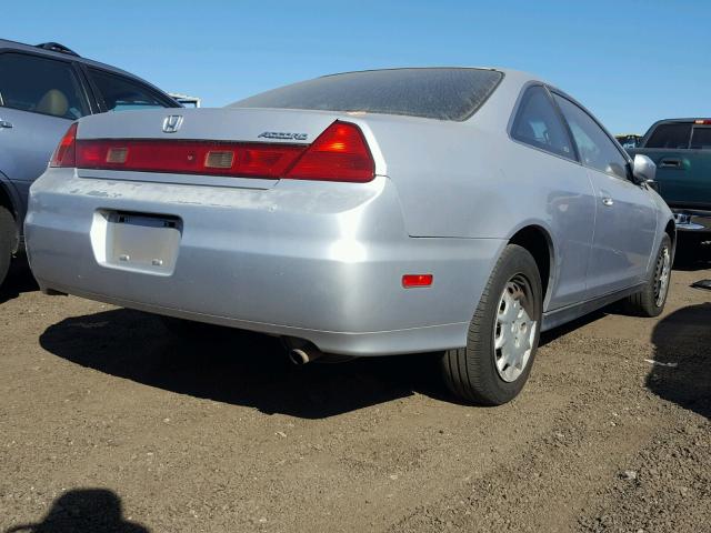 1HGCG326X2A034313 - 2002 HONDA ACCORD LX SILVER photo 4