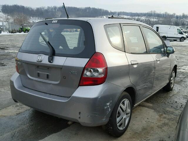 JHMGD37477S001835 - 2007 HONDA FIT SILVER photo 4