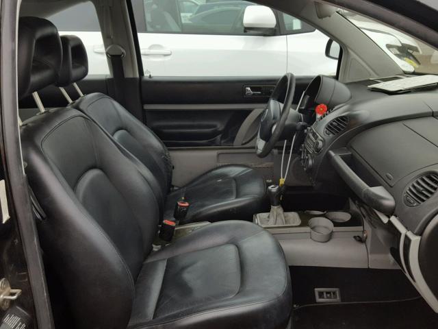 3VWCC21C6XM432959 - 1999 VOLKSWAGEN NEW BEETLE 黑色 照片 5