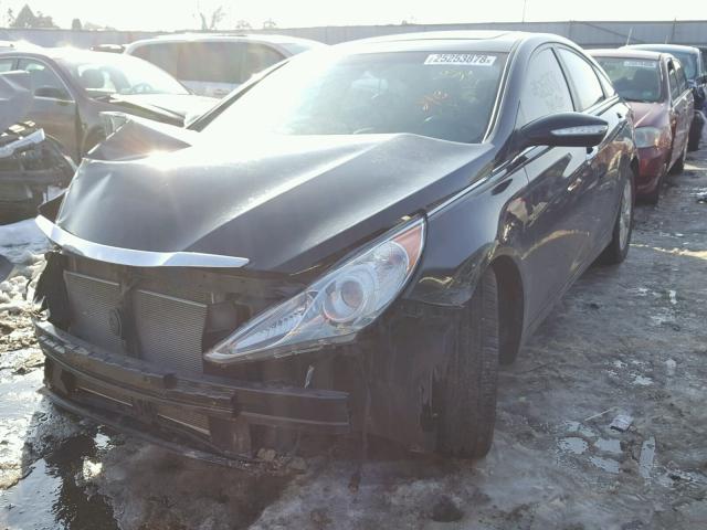 5NPEC4AC6BH136507 - 2011 HYUNDAI SONATA SE BLACK photo 2