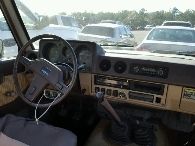 JT3FJ60G3D0067984 - 1983 TOYOTA LANDCRUISE TAN photo 9