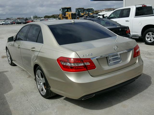 WDDHF5GBXAA243273 - 2010 MERCEDES-BENZ E 350 BEIGE photo 3