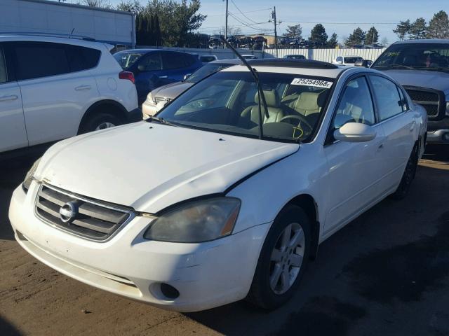 1N4AL11E54C136596 - 2004 NISSAN ALTIMA BAS WHITE photo 2