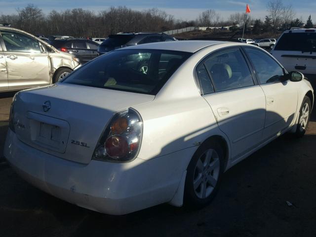 1N4AL11E54C136596 - 2004 NISSAN ALTIMA BAS WHITE photo 4