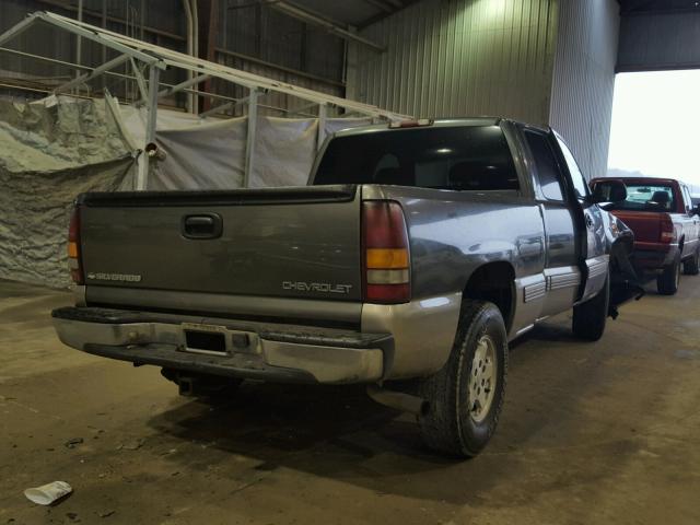 2GCEC19V021110507 - 2002 CHEVROLET SILVERADO GRAY photo 4