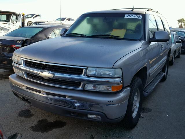 1GNEK13T42J278285 - 2002 CHEVROLET TAHOE K150 SILVER photo 2