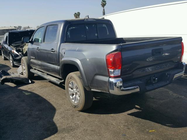 5TFAZ5CN2GX005068 - 2016 TOYOTA TACOMA DOU GRAY photo 3