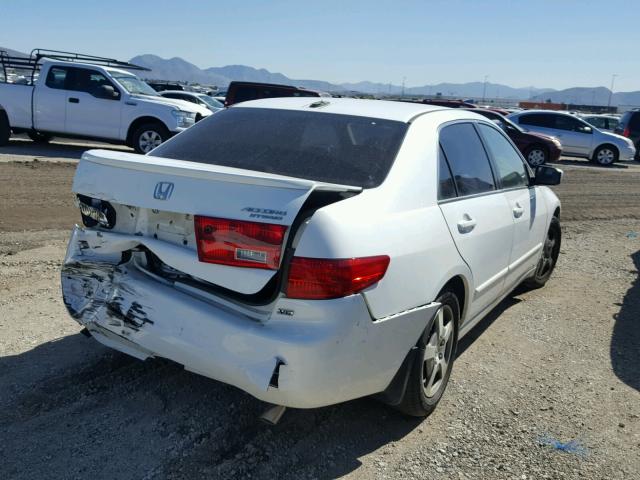 JHMCN36415C001964 - 2005 HONDA ACCORD HYB WHITE photo 4