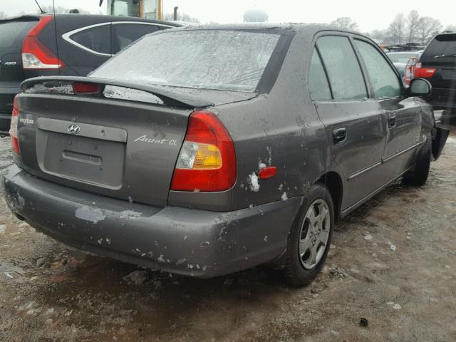 KMHCG45CX2U381477 - 2002 HYUNDAI ACCENT GL GRAY photo 4