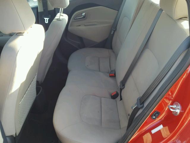 KNADM4A36H6009961 - 2017 KIA RIO LX Կարմիր լուսանկար 6